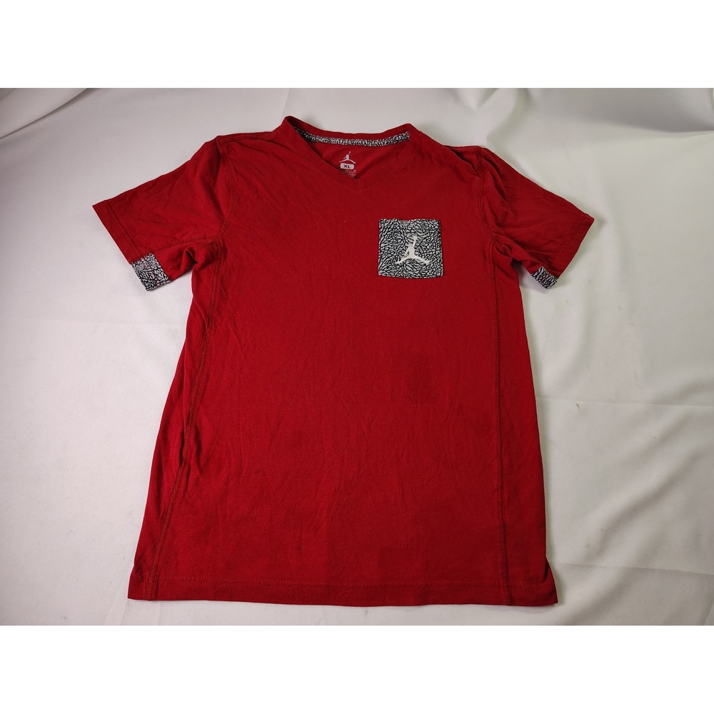 Nike Air Jordan Boys Jumpman Cement Elephant Print Pocket V Neck‎ Red T Shirt XL